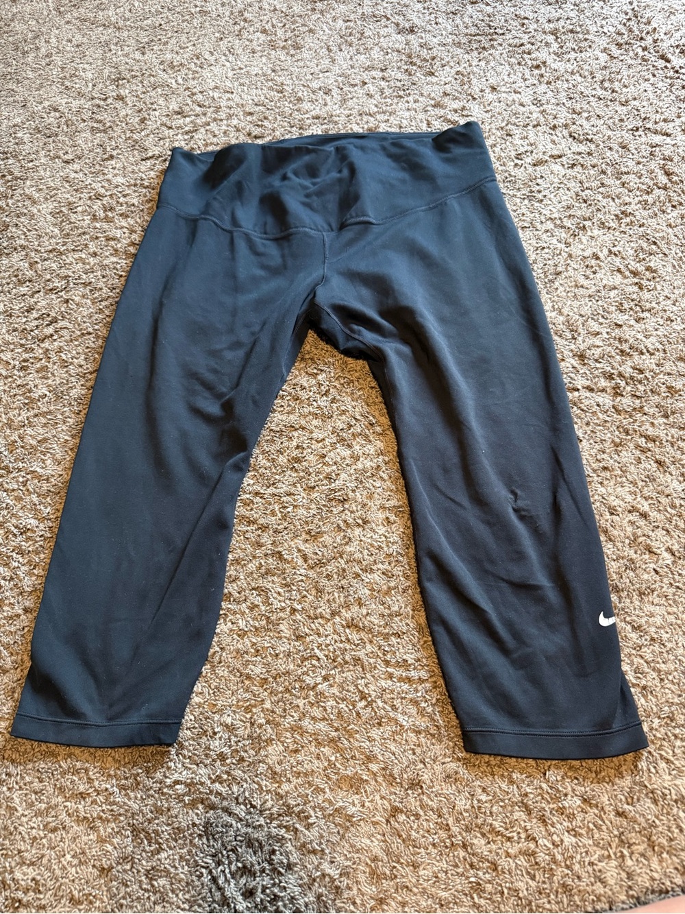 Nike Black Cropped Athletic Leggings